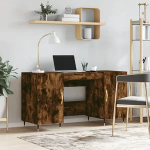 Eenvoudig bureau van bewerkt hout met elegante charme